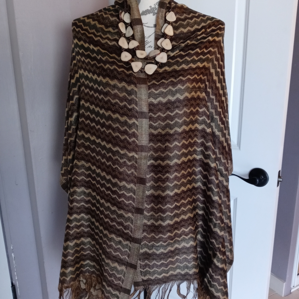 Matching set of a shawl and TAGUA Necklace